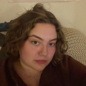 Meet your Posher, Neva